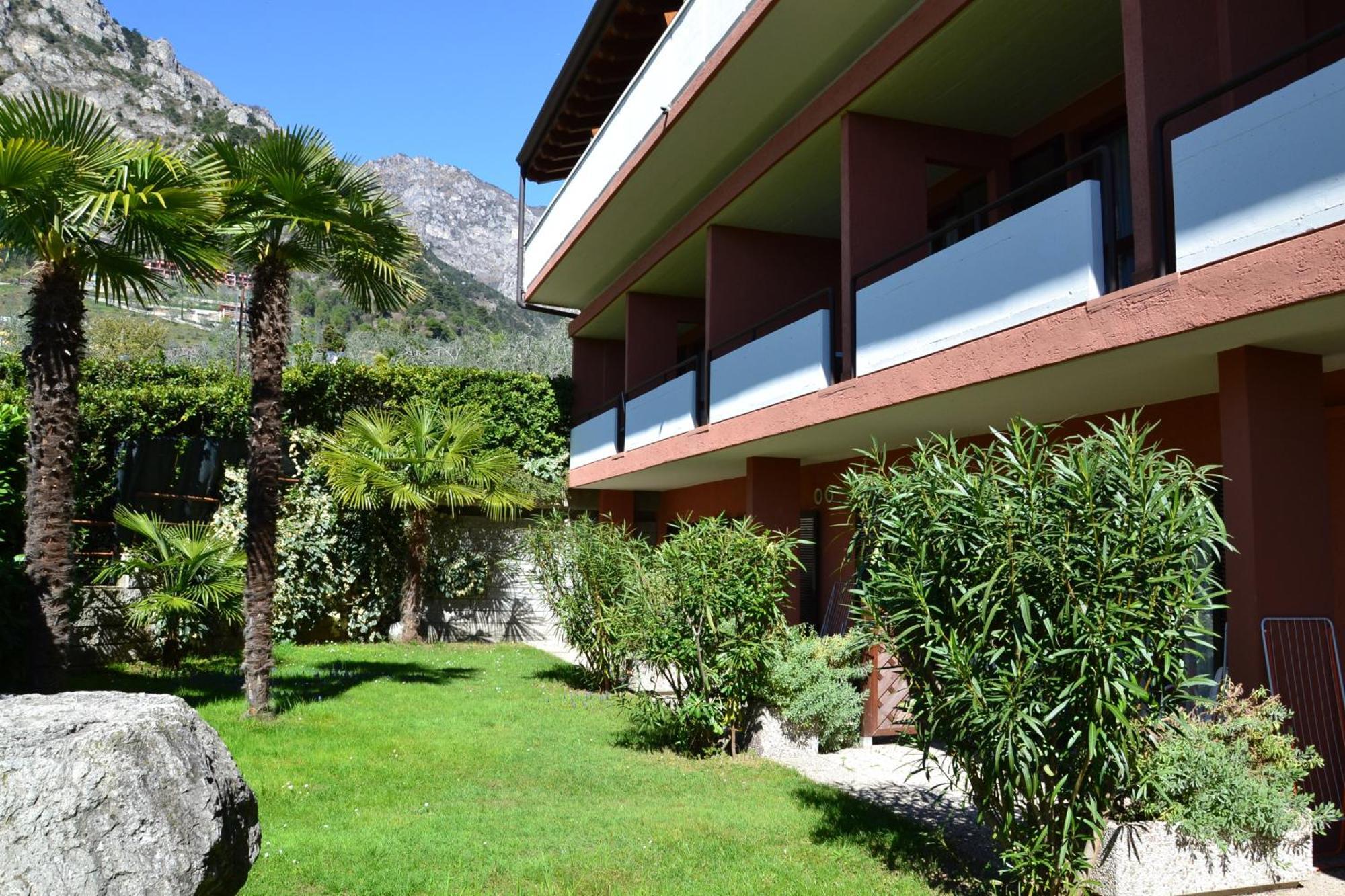 Residence San Luigi Limone sul Garda Exteriör bild