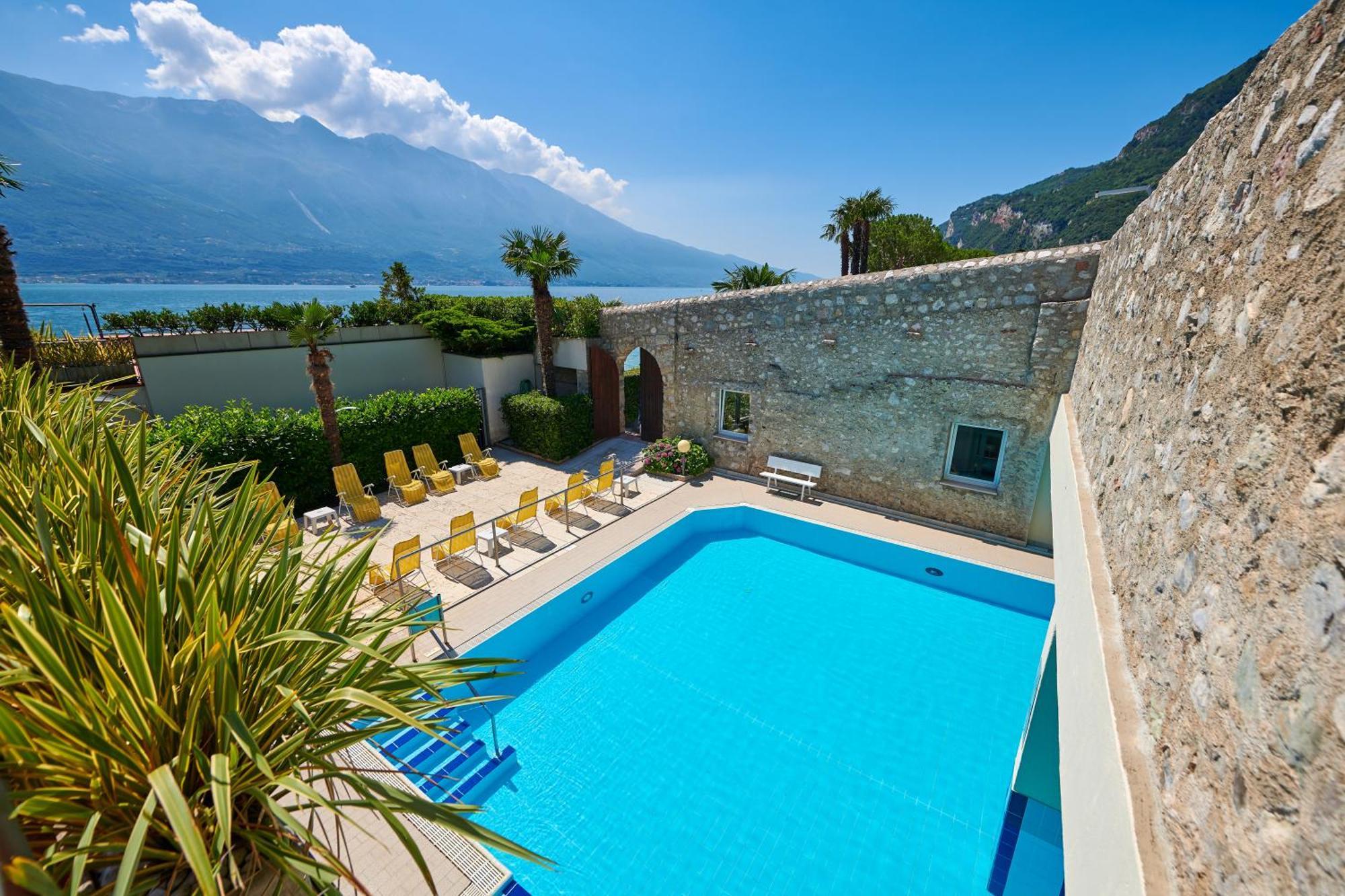 Residence San Luigi Limone sul Garda Exteriör bild